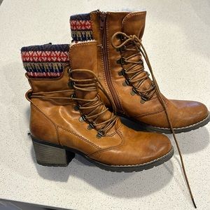 Rieker woman’s heeled winter boot. Size 8